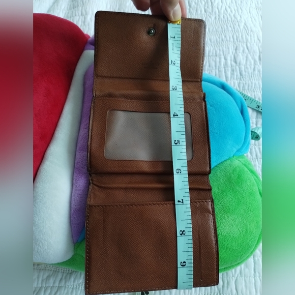 Louis Vuitton Wallet - Picture 12 of 13